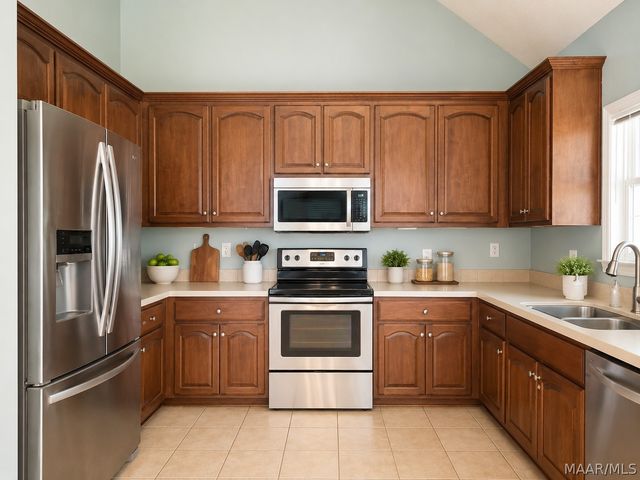 68 FANONI Lane, Wetumpka, AL 36092