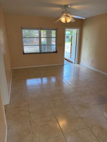 638 NE 138th Street, North Miami, FL 33161