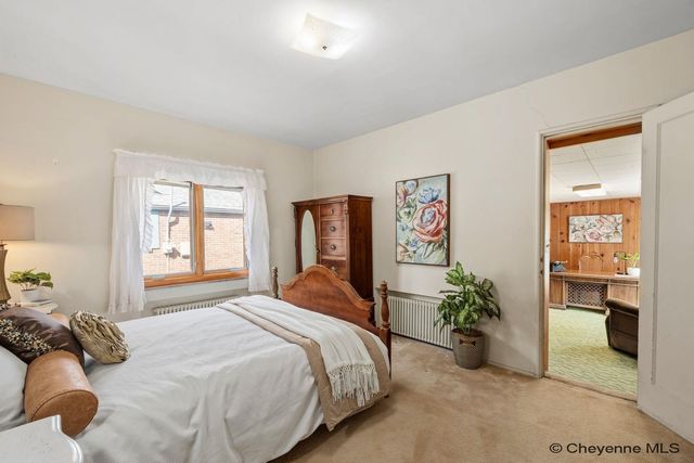 114 W 5TH AVE, Cheyenne, WY 82001