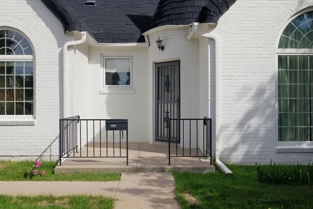114 W 5TH AVE, Cheyenne, WY 82001