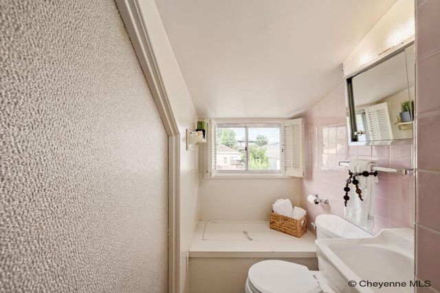 114 W 5TH AVE, Cheyenne, WY 82001