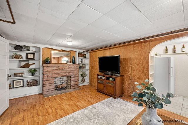 114 W 5TH AVE, Cheyenne, WY 82001
