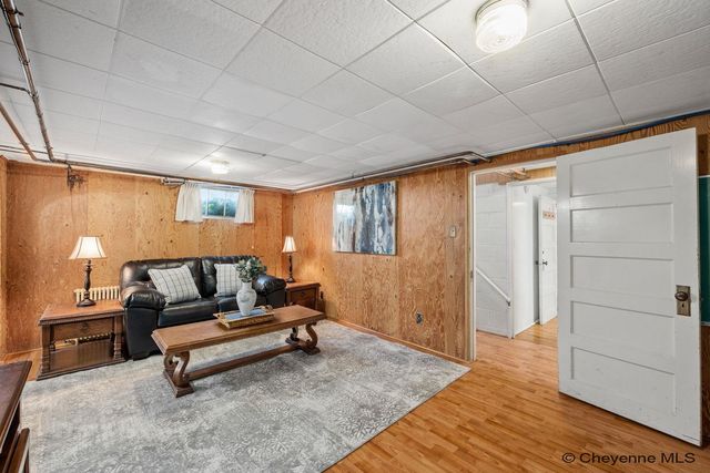114 W 5TH AVE, Cheyenne, WY 82001