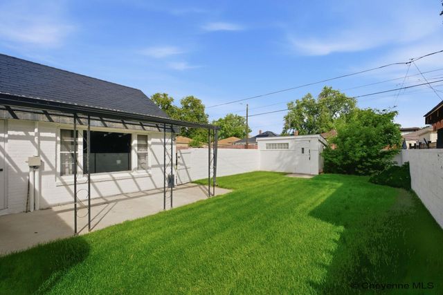 114 W 5TH AVE, Cheyenne, WY 82001