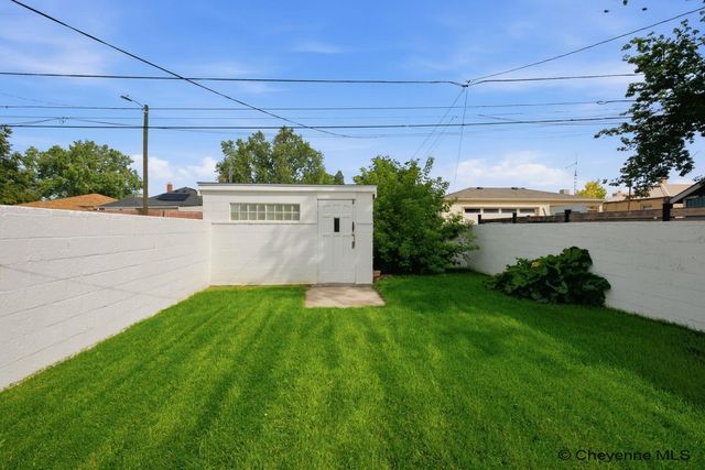 114 W 5TH AVE, Cheyenne, WY 82001