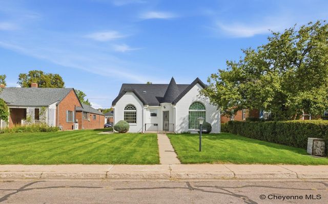 114 W 5TH AVE, Cheyenne, WY 82001