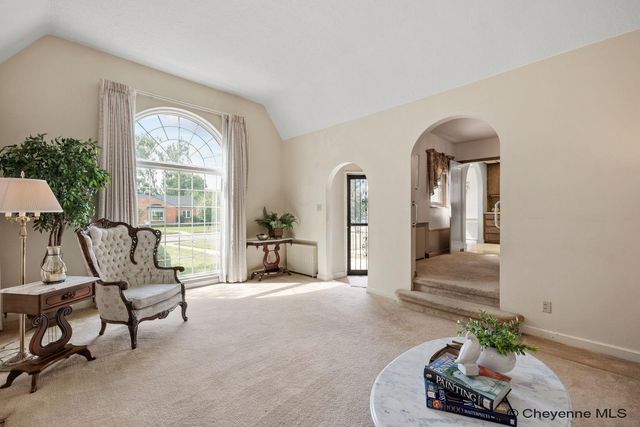 114 W 5TH AVE, Cheyenne, WY 82001