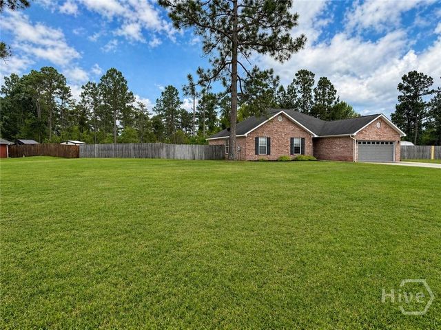 25 Shane Otey Road NE, Ludowici, GA 31316
