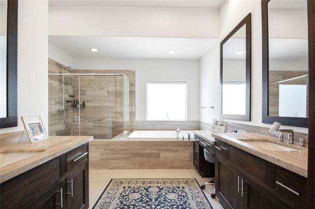 8653 Green Kolbe Lane, Houston, TX 77080