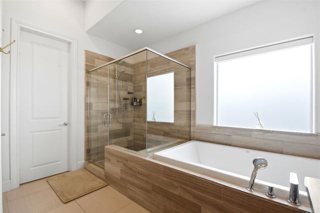 8653 Green Kolbe Lane, Houston, TX 77080