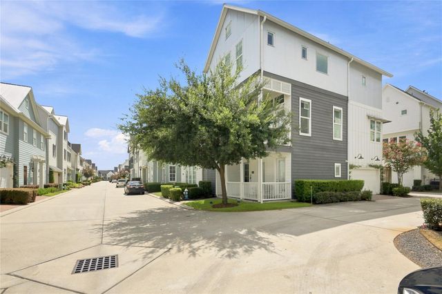 8653 Green Kolbe Lane, Houston, TX 77080