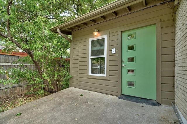 108 W Croslin ST B, Austin, TX 78752