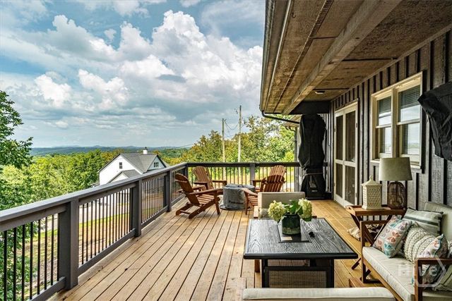 3039 Manor Ridge Drive, Gainesville, GA 30506