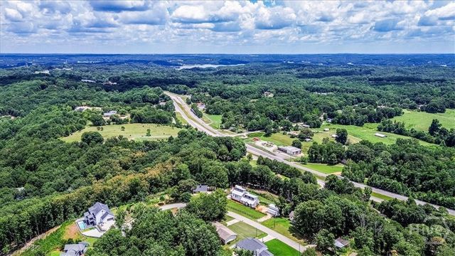 3039 Manor Ridge Drive, Gainesville, GA 30506