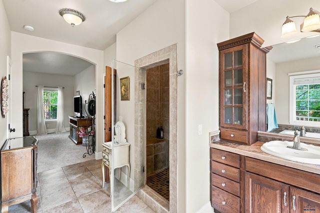 5212 WINTERSET DR, Rapid City, SD 57702