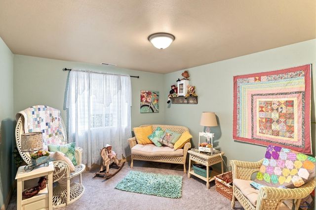 5212 WINTERSET DR, Rapid City, SD 57702