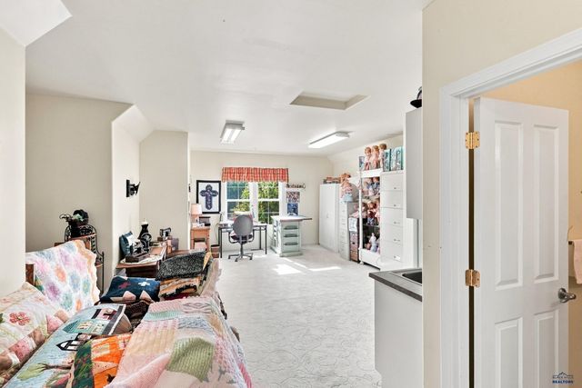 5212 WINTERSET DR, Rapid City, SD 57702