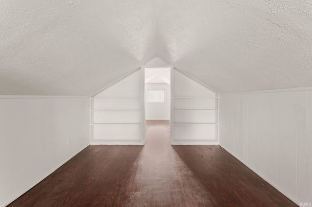 809 E Victoria Street, South Bend, IN 46614