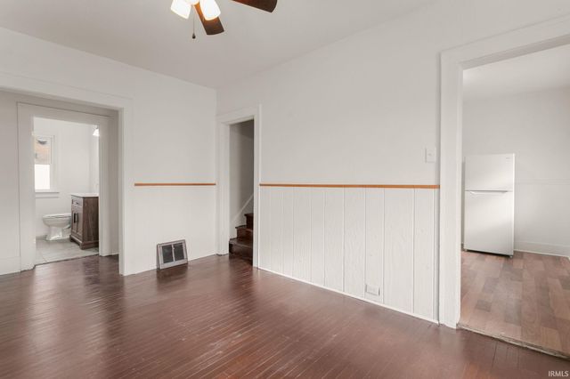 809 E Victoria Street, South Bend, IN 46614