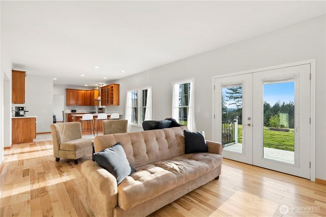 1242 Youngwood Road, Camano Island, WA 98282