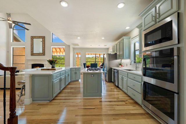 125 Sebastians RUN, Austin, TX 78738