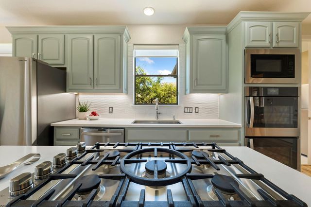 125 Sebastians RUN, Austin, TX 78738
