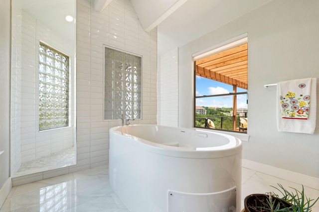 125 Sebastians RUN, Austin, TX 78738
