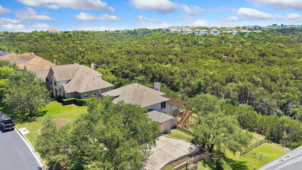 125 Sebastians RUN, Austin, TX 78738