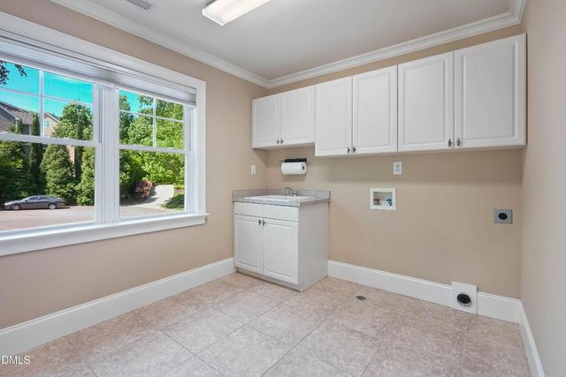 105 Witham Court, Holly Springs, NC 27540