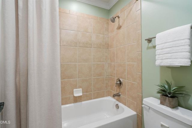 105 Witham Court, Holly Springs, NC 27540