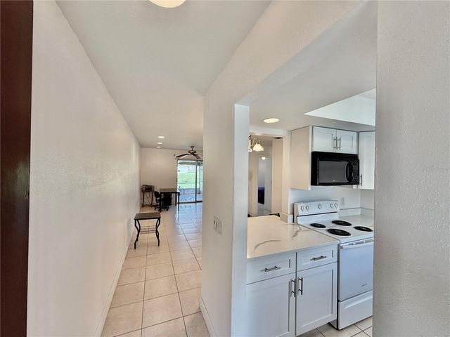 9605 EASTFIELD ROAD 9605, Thonotosassa, FL 33592