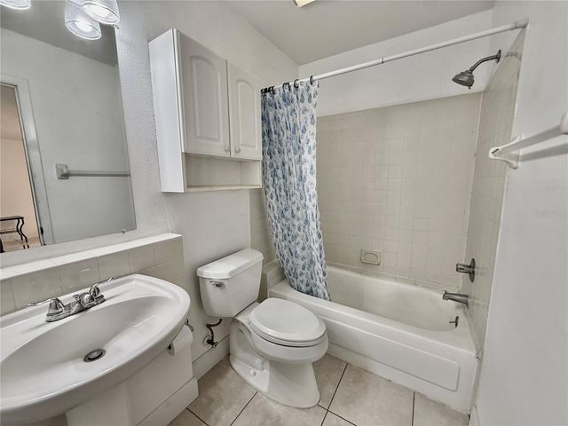 9605 EASTFIELD ROAD 9605, Thonotosassa, FL 33592