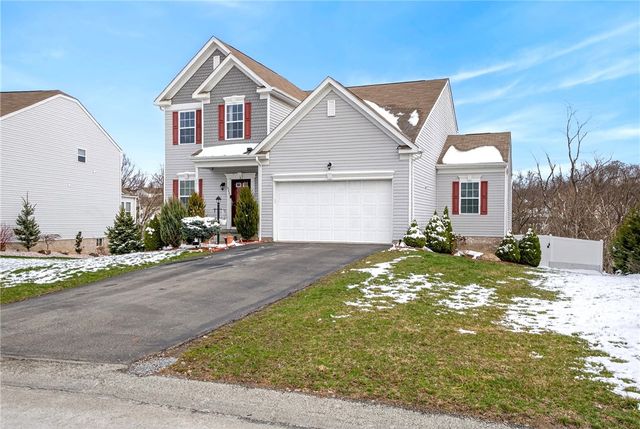 423 Labrador Ln, Jefferson Hills, PA 15025