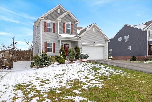 423 Labrador Ln, Jefferson Hills, PA 15025