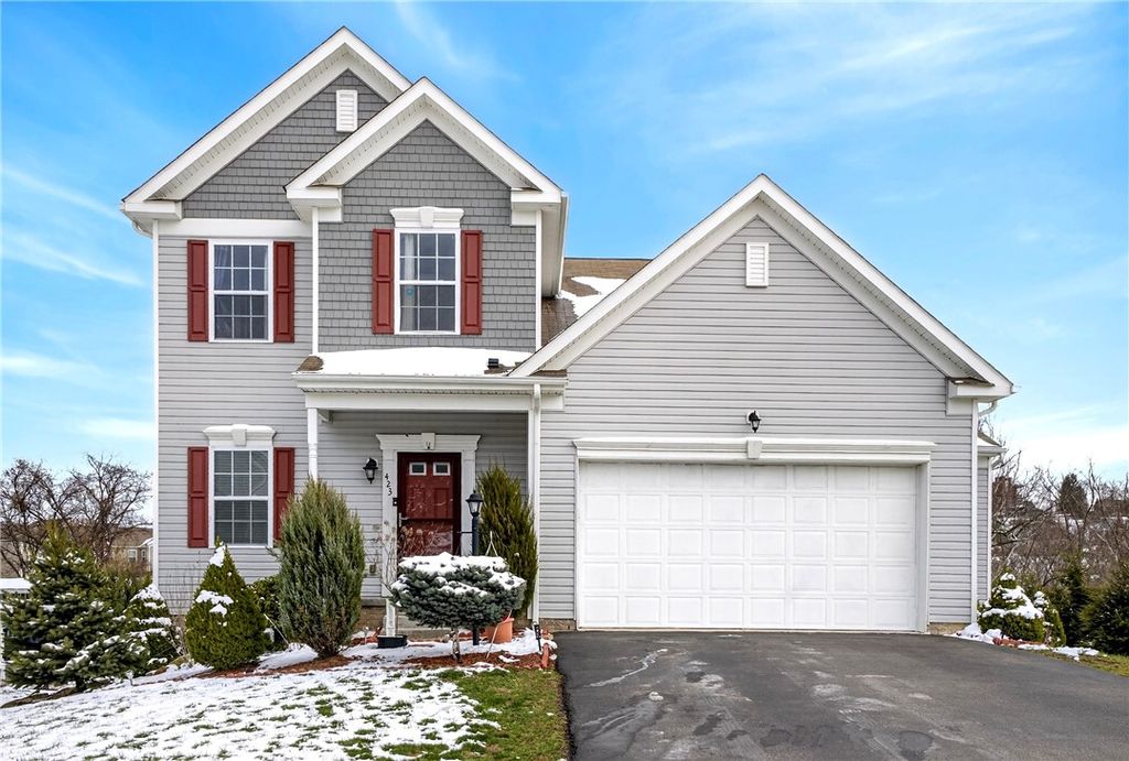 423 Labrador Ln, Jefferson Hills, PA 15025