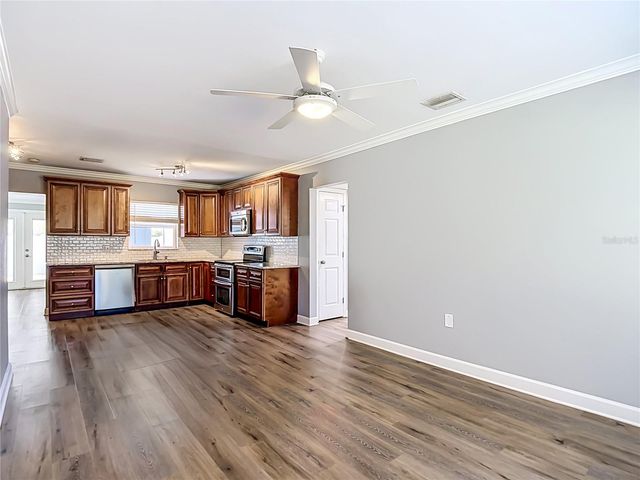 4431 W BAY VILLA AVENUE, Tampa, FL 33611