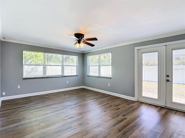 4431 W BAY VILLA AVENUE, Tampa, FL 33611