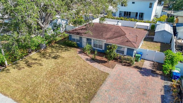 4431 W BAY VILLA AVENUE, Tampa, FL 33611