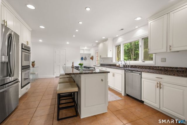 1180 Merwins Lane, Fairfield, CT 06824