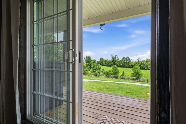 6888 Bybee Road, Winchester, KY 40391