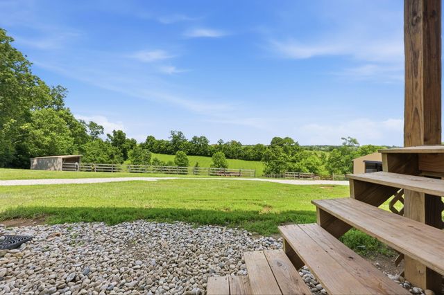 6888 Bybee Road, Winchester, KY 40391