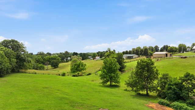 6888 Bybee Road, Winchester, KY 40391