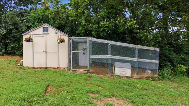 6888 Bybee Road, Winchester, KY 40391