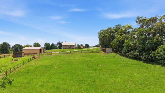 6888 Bybee Road, Winchester, KY 40391