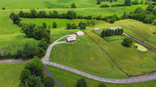 6888 Bybee Road, Winchester, KY 40391