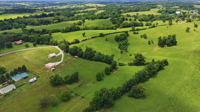6888 Bybee Road, Winchester, KY 40391