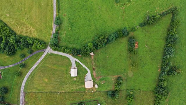 6888 Bybee Road, Winchester, KY 40391
