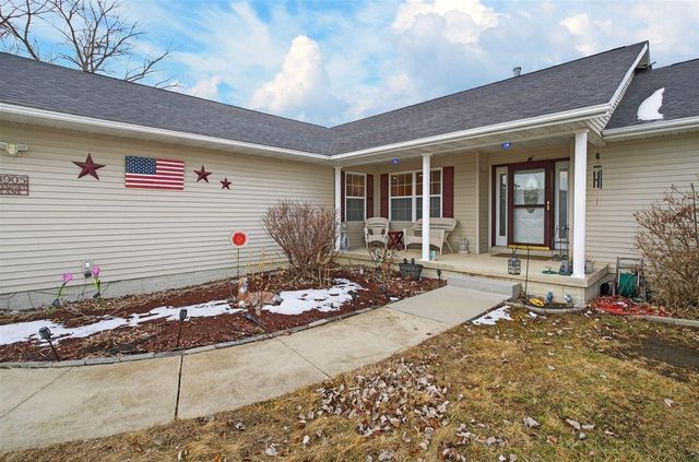 3905 Memory Lane, Waterloo, IA 50701