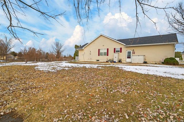 3905 Memory Lane, Waterloo, IA 50701