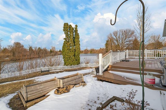 3905 Memory Lane, Waterloo, IA 50701